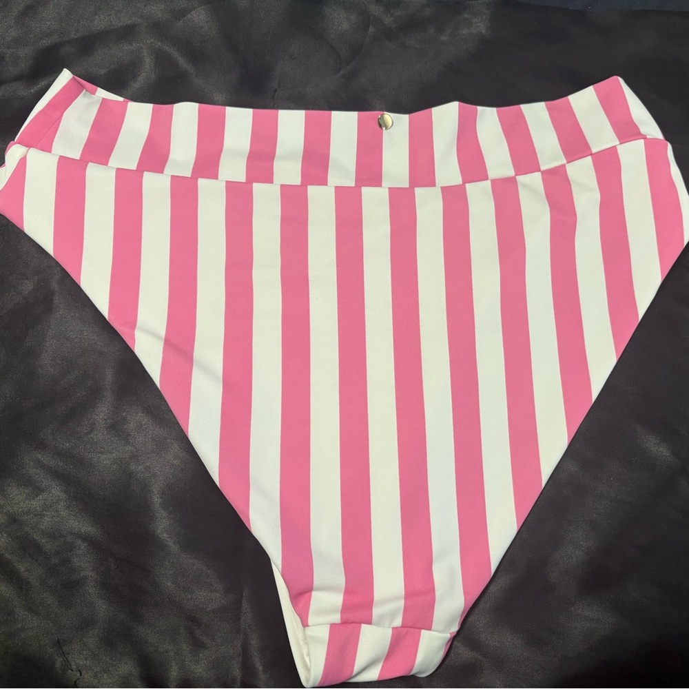 Victoria's Secret Pink and White Striped Bikini Bottom - Picture 7 of 8